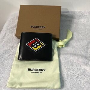 Authentic mens Burberry bifold wallet